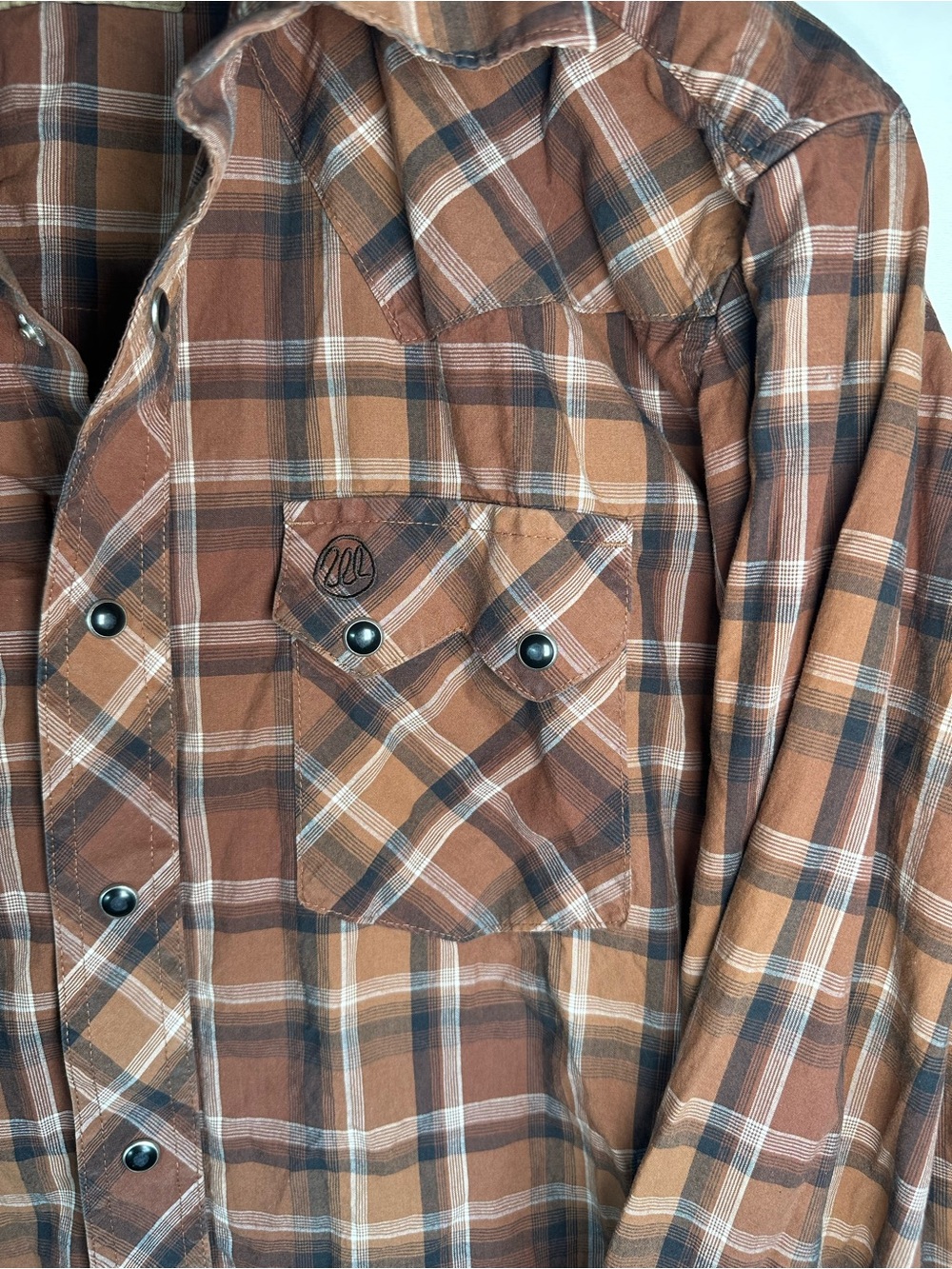 Wrangler Retro Men's Brown and Blue Plaid Button-Down Western 2 Pack - Picture 13 of 16